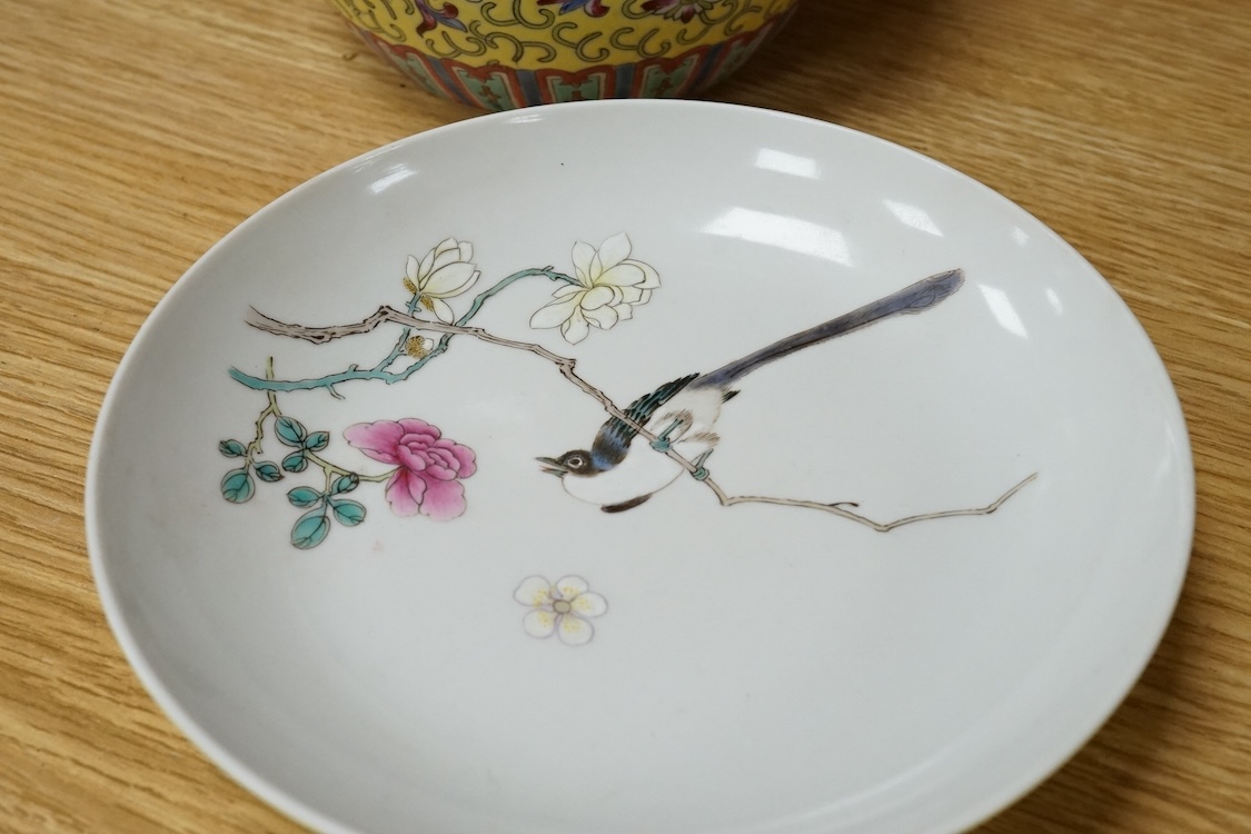 A Chinese yellow ground ginger jar and an enamelled saucer dish, largest 16cm high